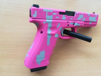 Cerakote-pink-silver-digital-glock